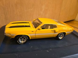 1/18 Diecast Car