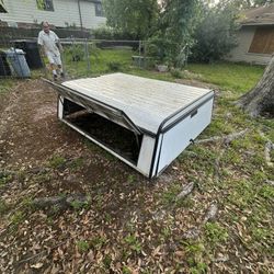 Truck Camper 