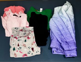 6 piece lot #4 women’s teen small winter warm weather clothing
