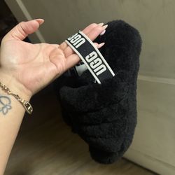 UGG black fluff Slides 