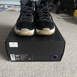 Jordan 11 Space Jam