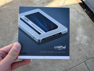 Discontinued in 2017) Crucial MX300 525GB 3D NAND SATA 2.5 Inch Internal SSD - CT525MX300SSD1