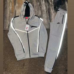 Grey Men Nike Sweatsuit Sizes Small N  X-Large Left 