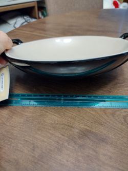 Le Creuset mini Wok Dish - Black,  4 available