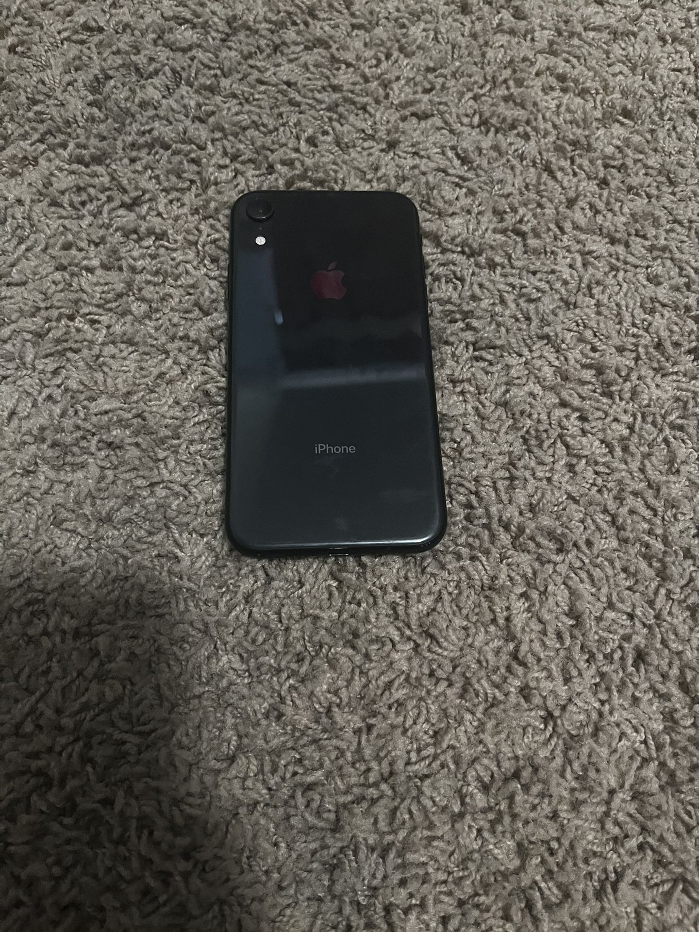 Unlocked iPhone XR & Apply Watch