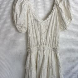 Sky to Moon eyelet dress Size S v-neck ivory color