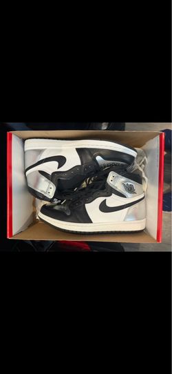 Jordan 1 Silver Toe (Women’s 11, men’s 9.5) BRAND NEW NEVER WORN