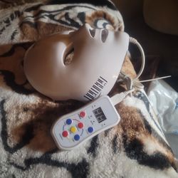 Newkey Light Treatment Mask 