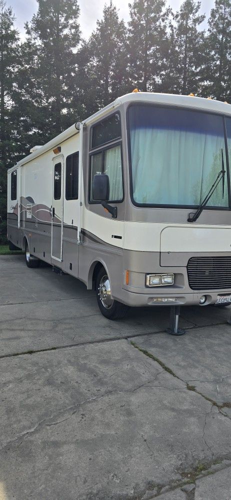 1999 Ford Fleetwood Southwind