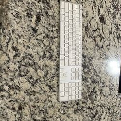 Apple Keyboard 