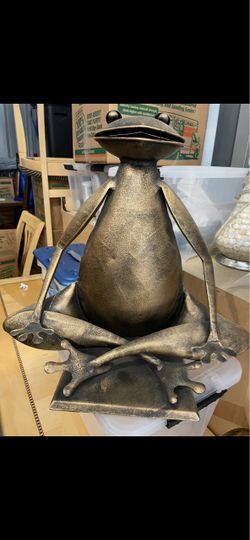 Frog Statue