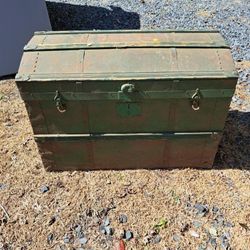 Antique Round Top Green Trunk