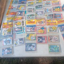 1980 &1990 Baseball Card  Not Open 