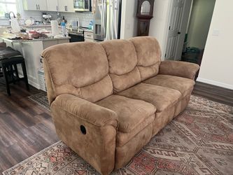 La-Z-Boy Reclining Sofa