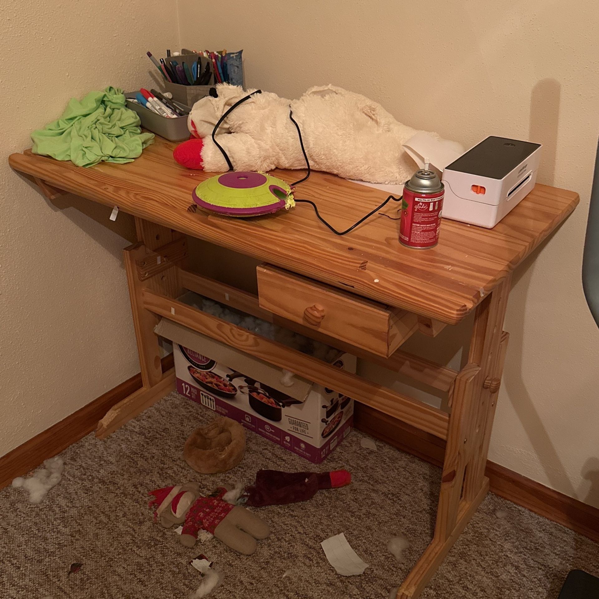 Tilting Art Desk