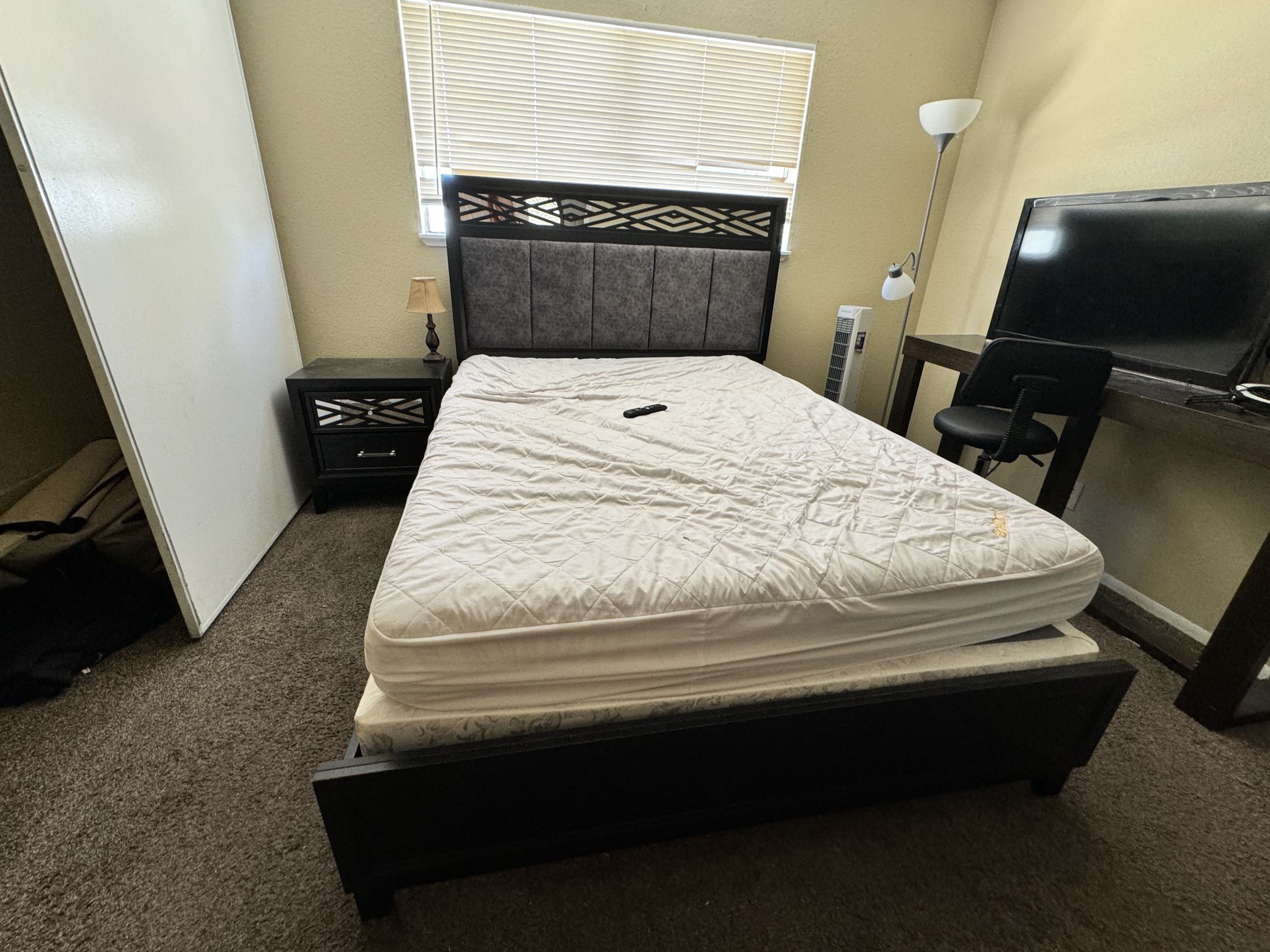 3pc Black Mirror Queen Bedroom Set