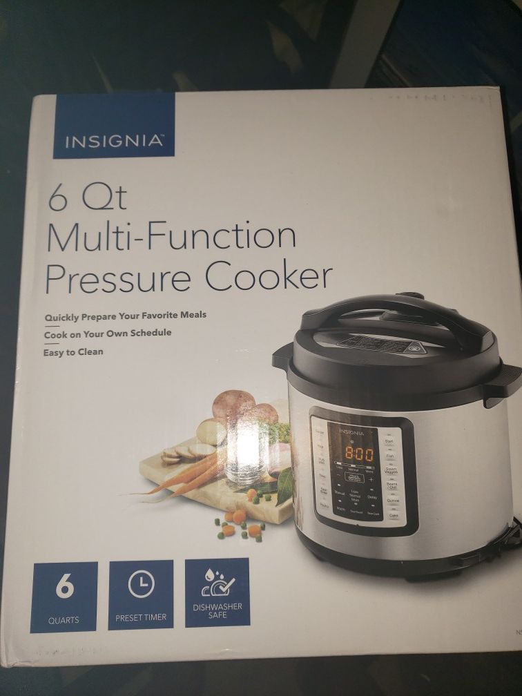 Insigna instant pot pressure cooker