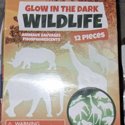 Wildlife glow in the dark wall shapes