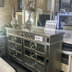 Brand New Gray Queen Bedroom Set