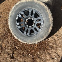 17in  mb Rims 12 Spoke Off a 05 Chevy 2500hd