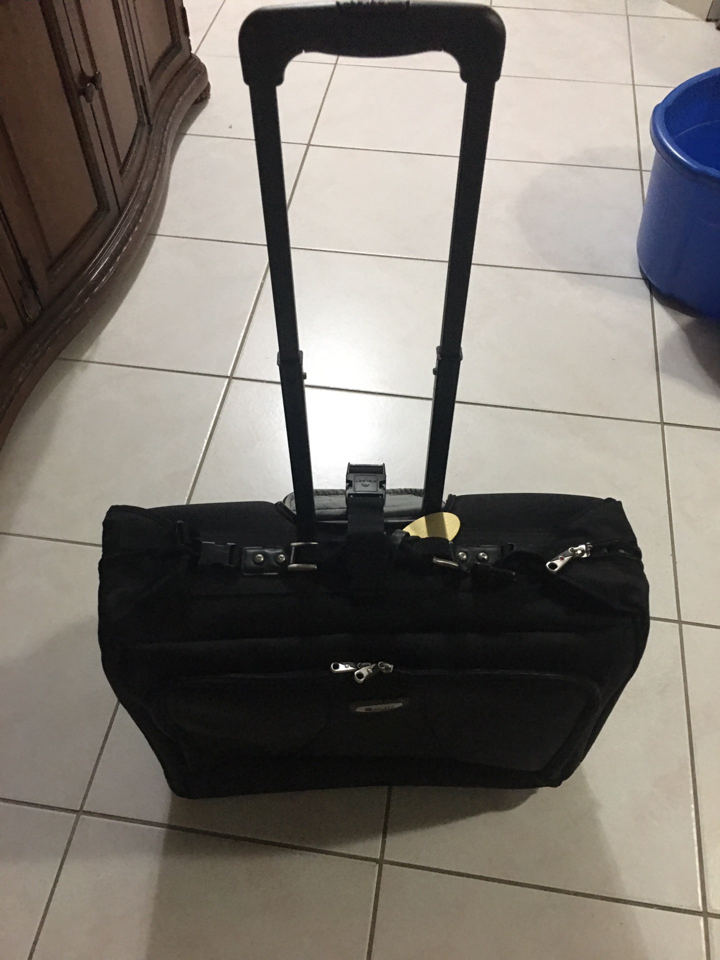 Delsey Suiter Rolling Luggage