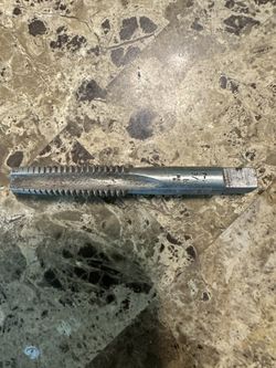 B.T.C 9/16-12 SAE Course Thread Tap