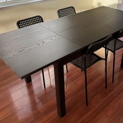 Dinning Table With Chairs