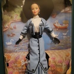 Vintage 1997 "Promenade in the Park" Barbie