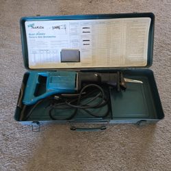 Saw Makita