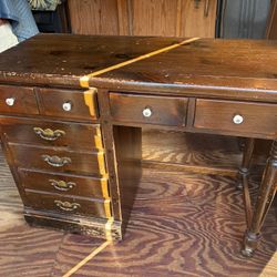Ethan Allen Student Desk
