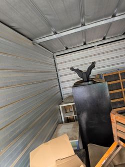 Free furniture , im moving and need to clear out my unit , free furniture