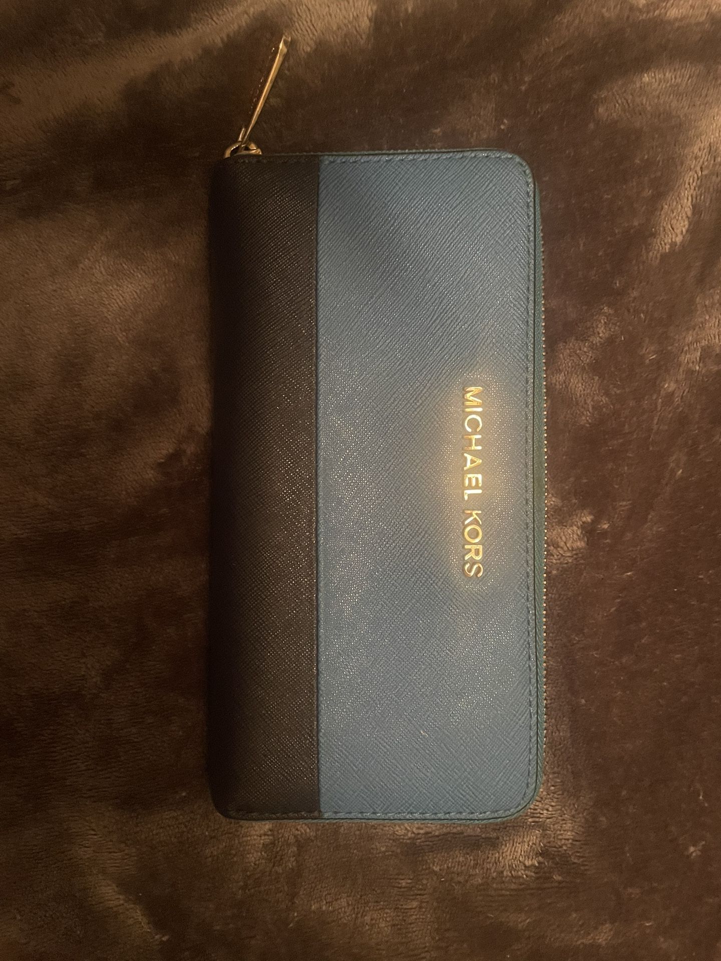Michael Kors Great Quality, Leather Zip Around Wallet In Great Condition