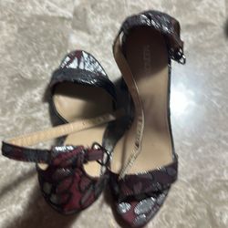 Women’s shoes