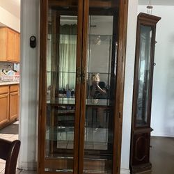 Display Cabinet With 4 Glass Shelves