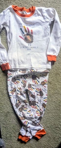 2T~ Thanksgiving Pajamas