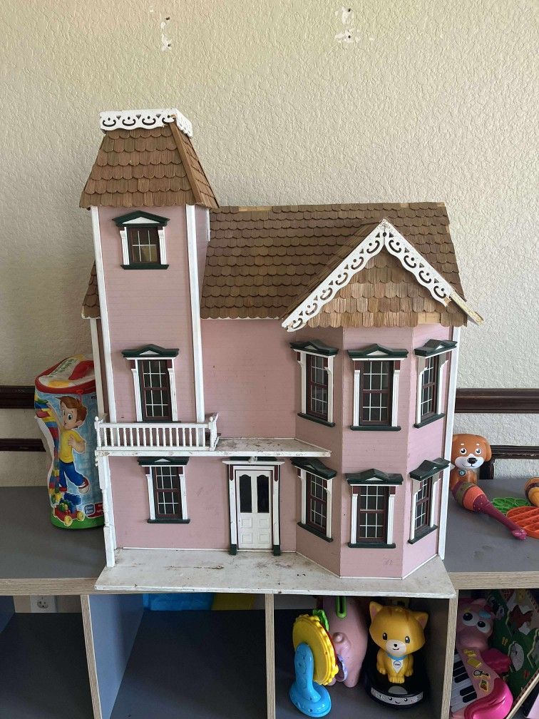 Vintage Doll House