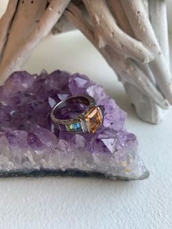 Vintage silver 925 ring; Size 7 1/2, Great Condition