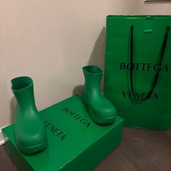 Lime Bottega Cropped Croc Boots