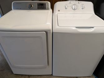 Washer and dryer set