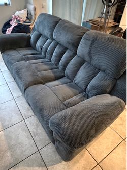 Reclining couch