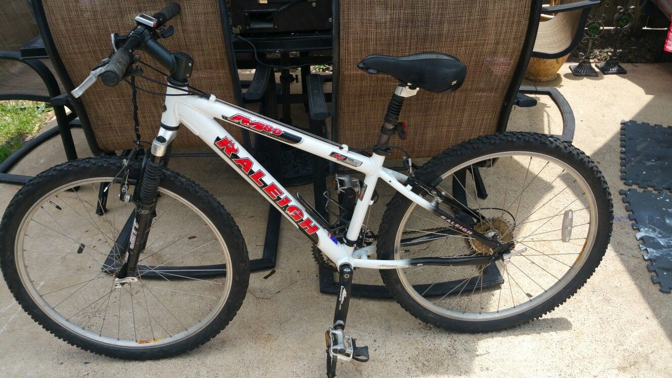 Raleigh M80 Bicycle - Bicicleta Raleigh m80