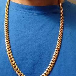 26" 10k Gold 32 Grams Cubin Link Necklace