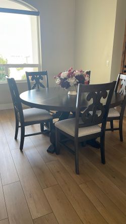 Dining table with 5 chairs