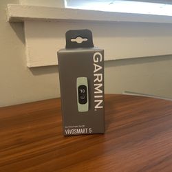 Garmin Vívosmart 5 Fitness Tracker
