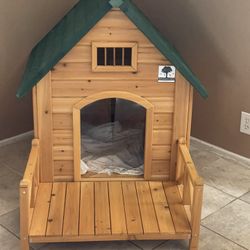 Cedar Wood Dog House 