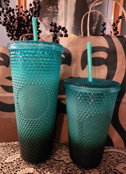 STARBUCKS 2022 HOLIDAYS Blundle $80.00