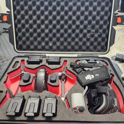 DJI FPV Drone and extras. original boxes available.