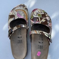 Birkenstocks   Size 8 New