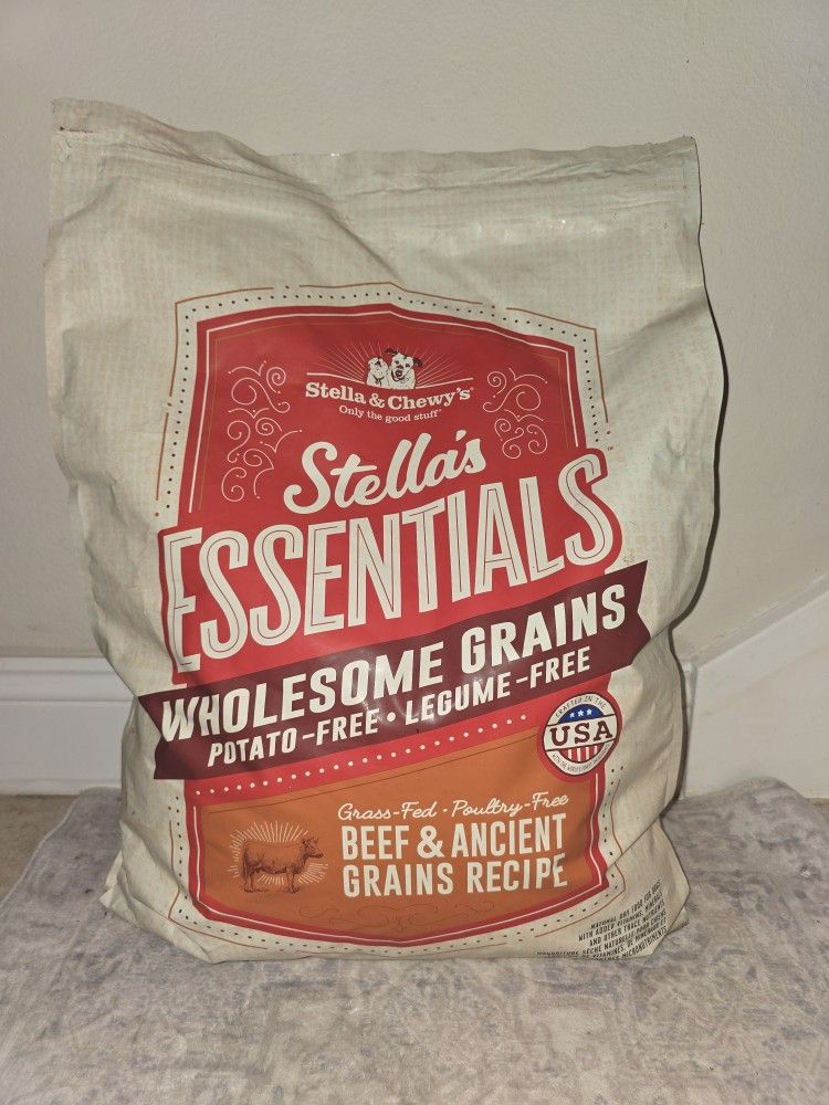 Dog Food by Stella & Chewy's Grass-Fed Beef and Ancient Grains Recipe Dog Food 25 lbs