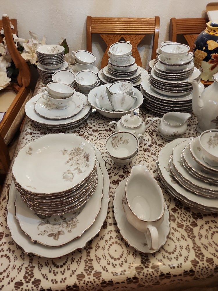 Large Set of Meissmen China